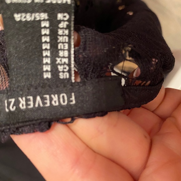 Forever 21 lace dress - Picture 5 of 5